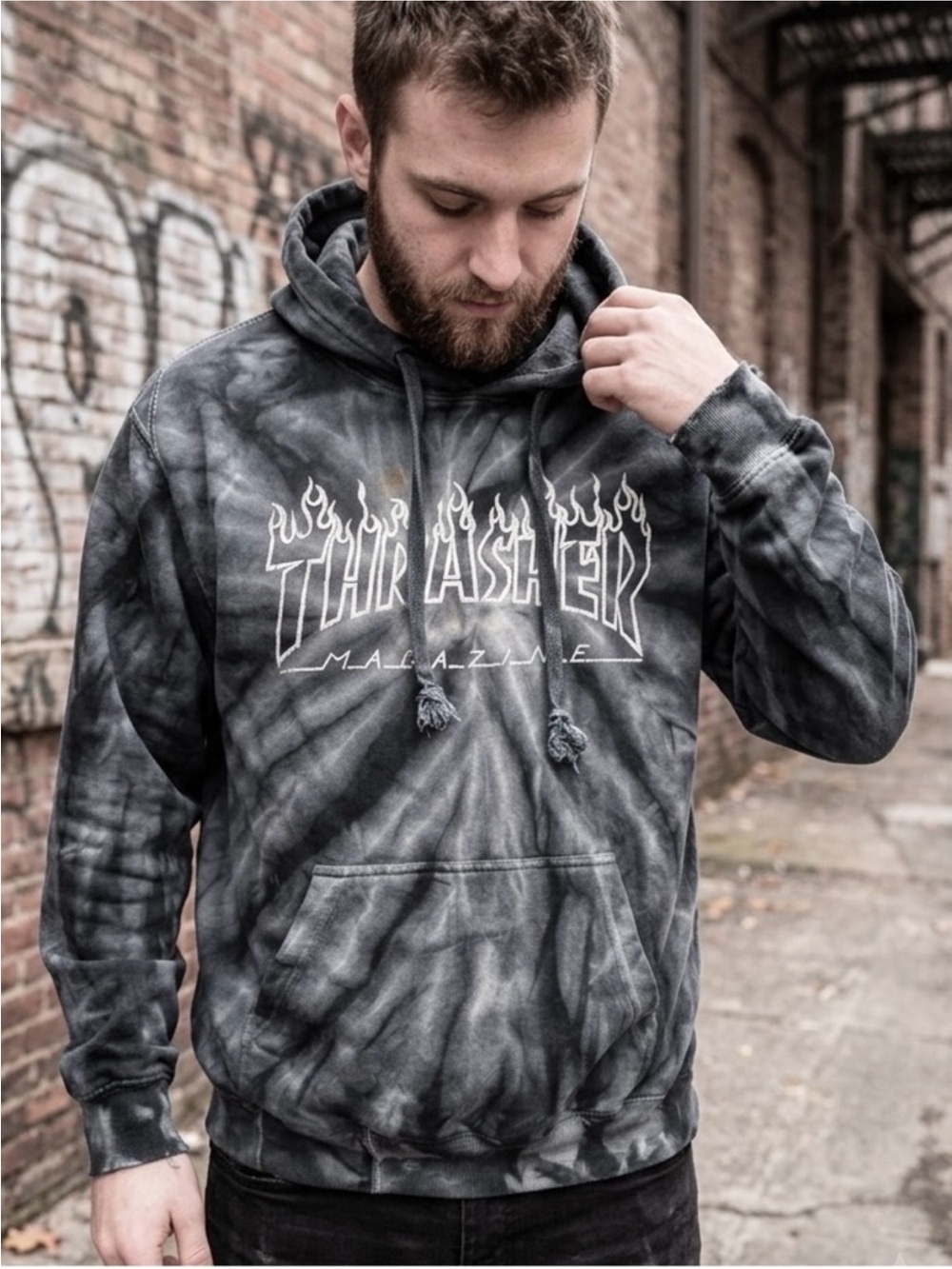 Thrasher Skateboarding Tie-Dye Graphic Pullover Hoodie
Men's S
